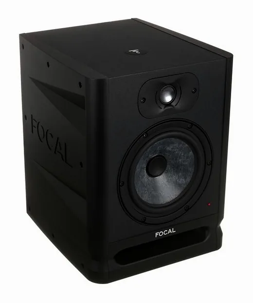 Focal Alpha 65 Evo, knapparna på bakpanelen