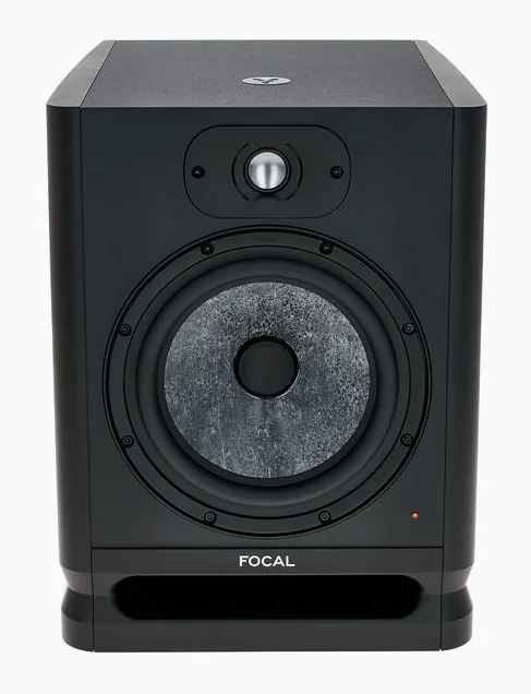 Focal Alpha 80 Evo, loggan och ytan