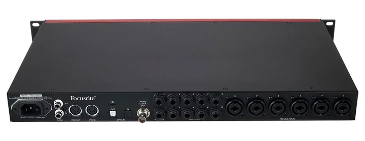 Focusrite Clarett+ 8Pre, ovansidan av lådan