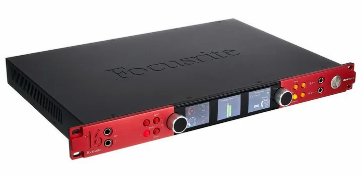 Focusrite Red 16 Line, ovansidan av lådan