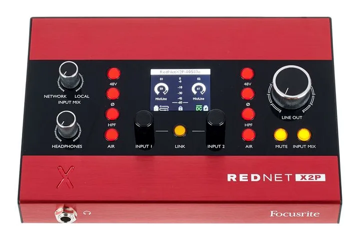 Focusrite RedNet X2P, höljet sett från sidan