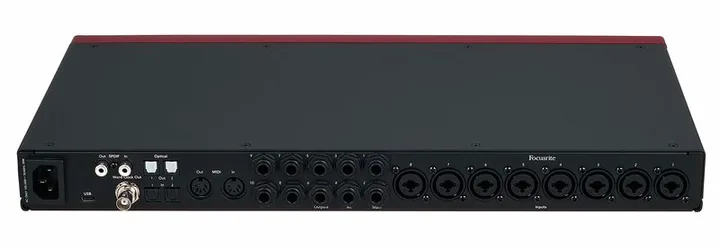 Focusrite Scarlett 18i20 4th Gen, ovansidan av lådan
