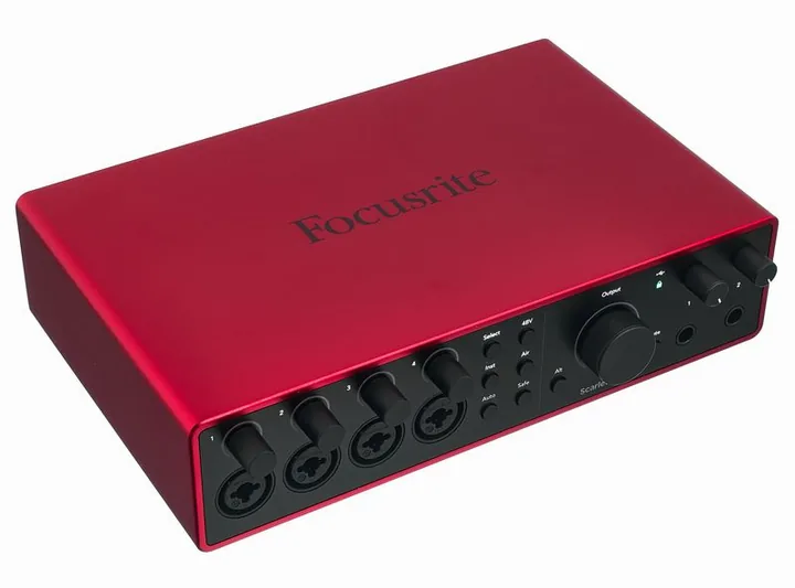 Focusrite Scarlett 18i16 4th Gen, frontpanelen med rattarna