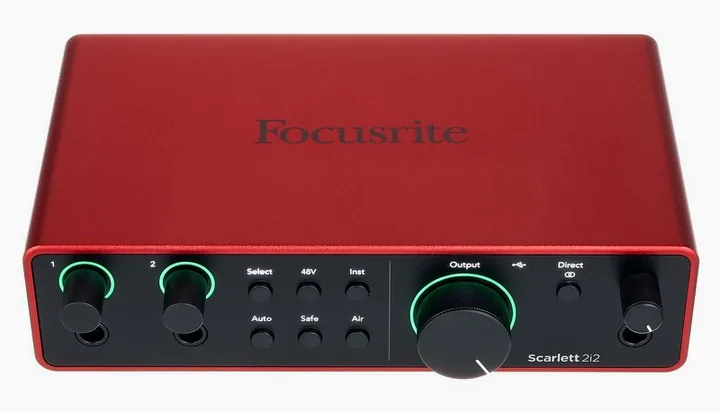 Focusrite Scarlett 2i2 4th Generation, ovansidan av lådan