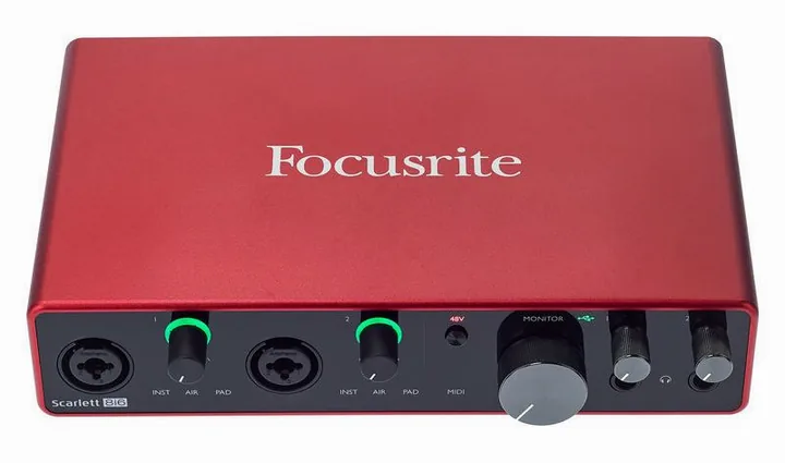 Focusrite Scarlett 8i6 3rd Gen, höljet sett från sidan