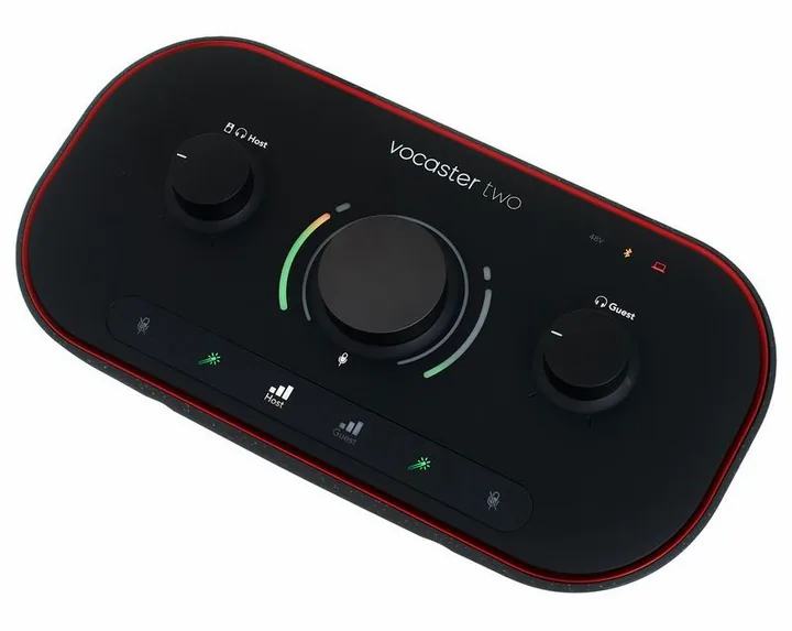 Focusrite Vocaster Two Headphone Bundle, höljet sett från sidan