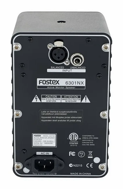 Fostex 6301NX, basreflexporten