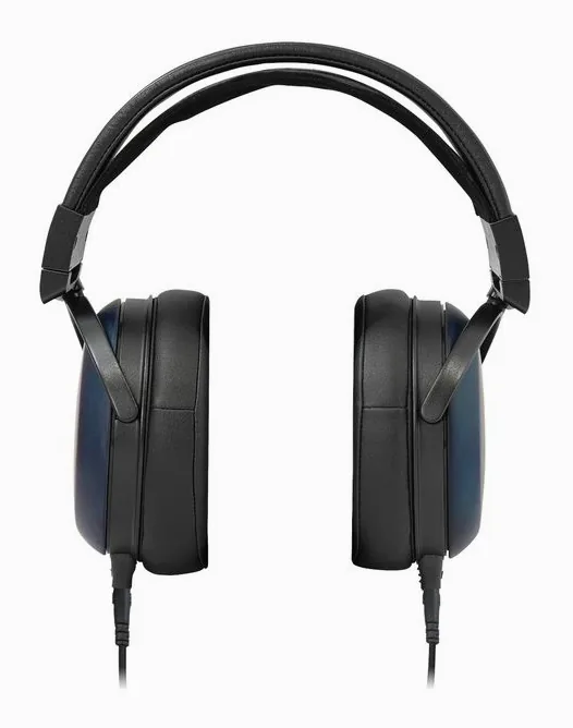 Fostex TH1000RP, kabelingången vid hörkåpan