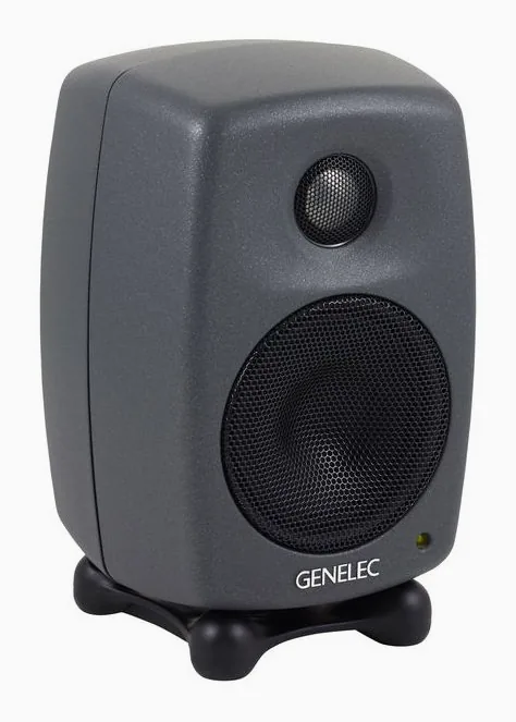 Genelec 8010 AP, basreflexporten