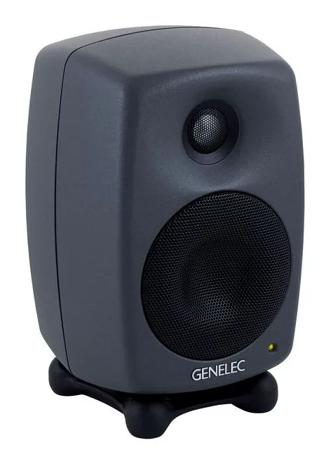 Genelec 8320 APM, kabinettet sett från sidan