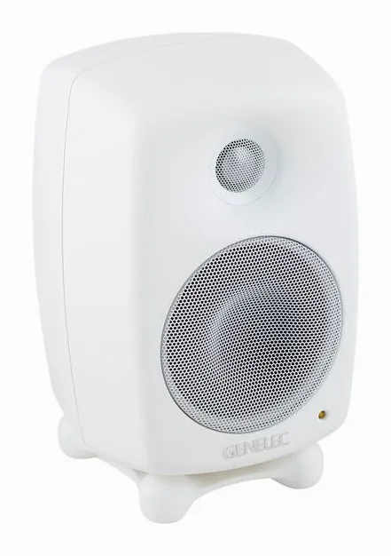 Genelec 8320 AWM, baksidan med anslutningarna