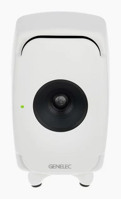 Genelec 8331 WH, fronten med woofer och diskant