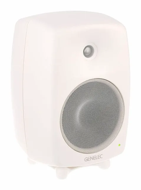 Genelec 8340 AWM, knapparna på bakpanelen