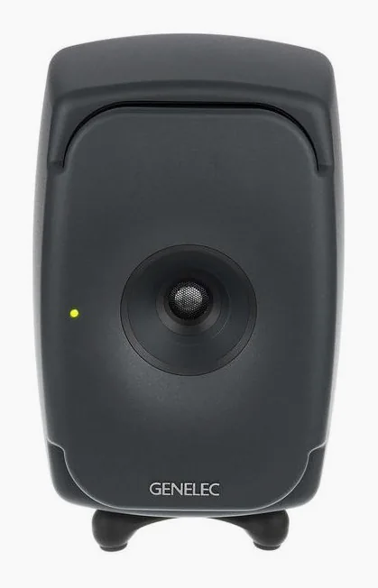 Genelec 8341 AP, loggan och ytan