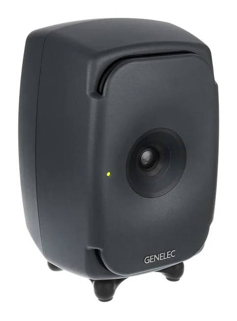 Genelec 8341 AP, fronten med woofer och diskant