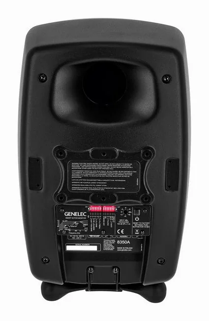 Genelec 8350 AMM, fronten med woofer och diskant