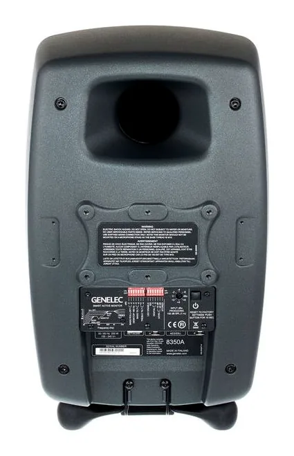 Genelec 8350 APM, fronten med woofer och diskant