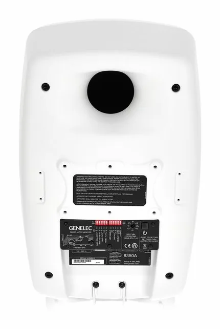 Genelec 8350 AWM, baksidan med anslutningarna