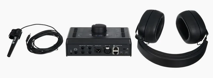 Genelec Unio PRM, basreflexporten