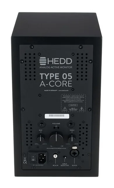 HEDD Type 05 A-CORE, fronten med woofer och diskant