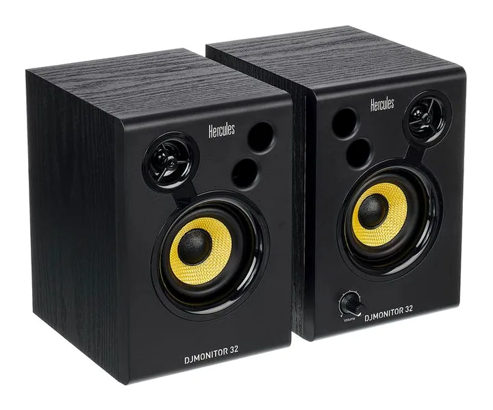 Hercules DJ Monitor 32, baksidan med anslutningarna