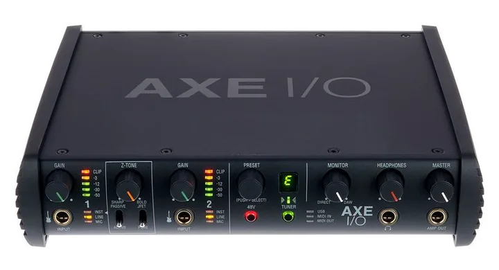 IK Multimedia AXE I/O, nivåmätarna och lysdioderna
