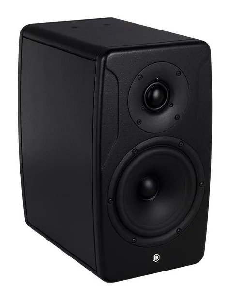 IK Multimedia iLoud Precision 6 MKII, loggan och ytan