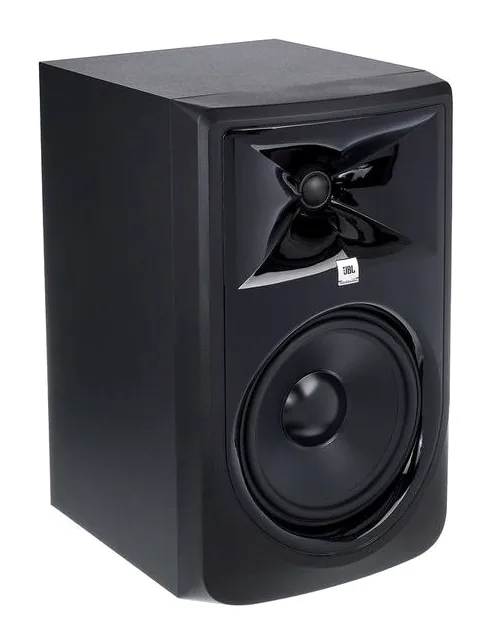 JBL 308P MKII, loggan och ytan