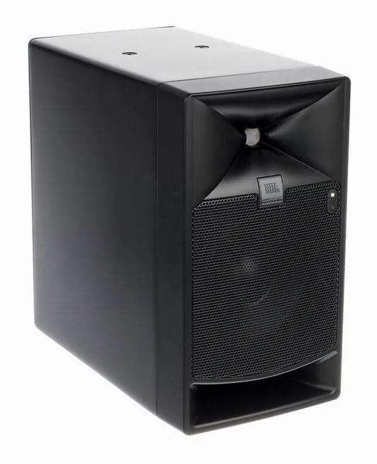 JBL 705P, loggan och ytan
