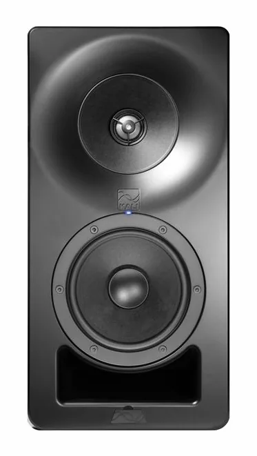 Kali Audio SM-5, fronten med woofer och diskant