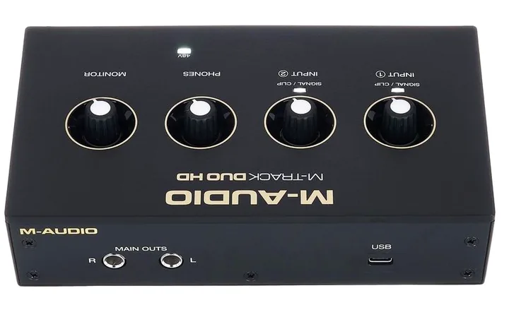M-Audio M-Track Duo HD, anslutningarna på baksidan