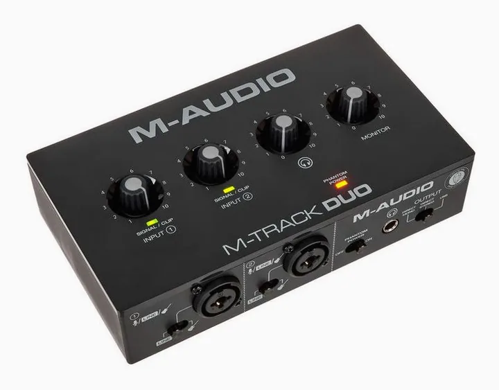 M-Audio M-Track DUO, frontpanelen med rattarna