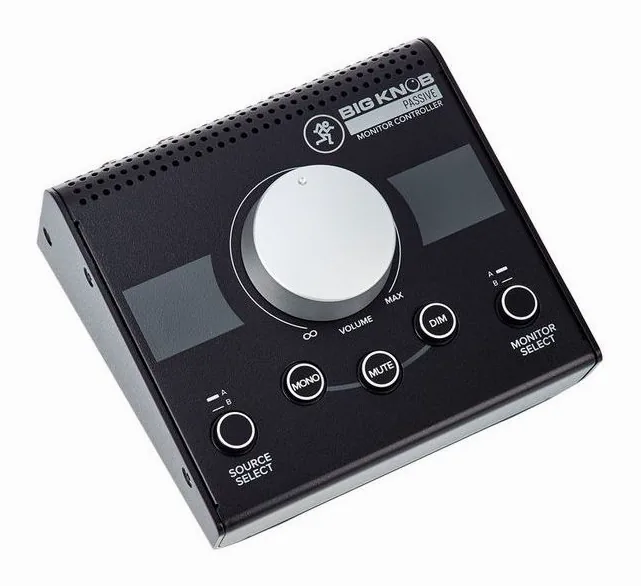 Mackie Big Knob Passive, basreflexporten