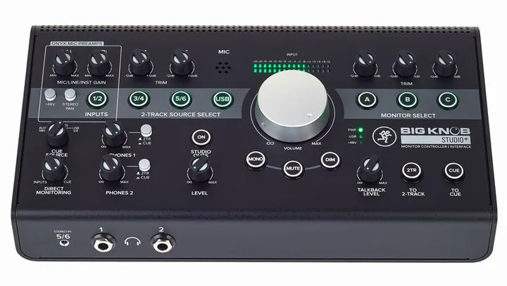 Mackie Big Knob Studio+, ovansidan av lådan