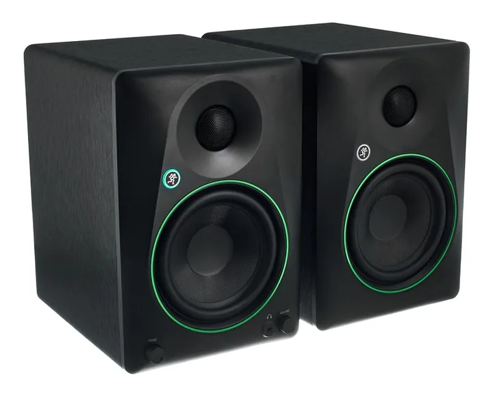 Mackie CR5 BT, fronten med woofer och diskant