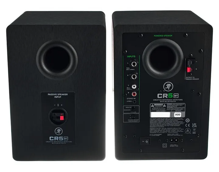 Mackie CR5 BT, knapparna på bakpanelen