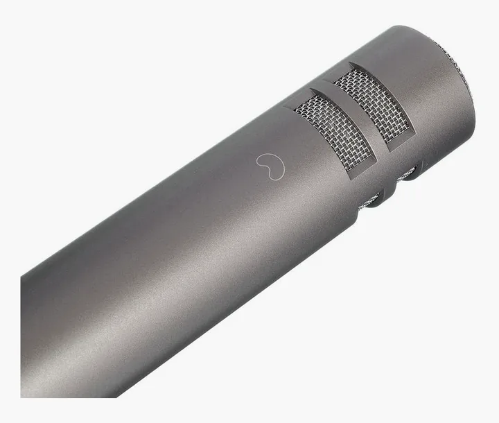 Microtech Gefell M 300, XLR-kontakten i botten