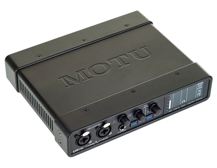 MOTU UltraLite mk5, frontpanelen med rattarna