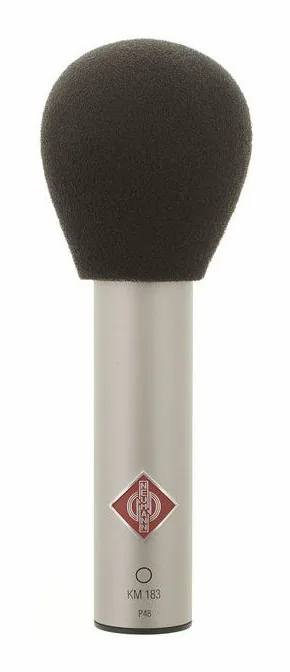 Neumann KM183, huset sett från sidan