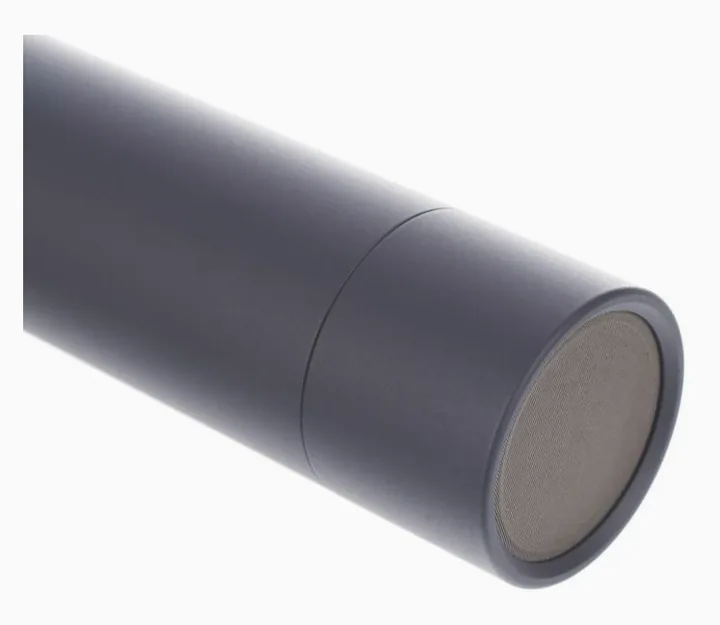 Neumann KM183 mt, huset sett från sidan