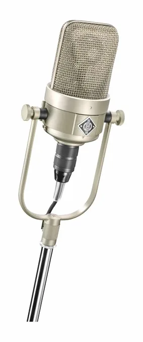 Neumann M 50 V Set, hållaren och fästet