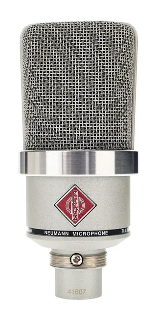 Neumann TLM 102 Studio Set, mikrofonkorgen på nära håll