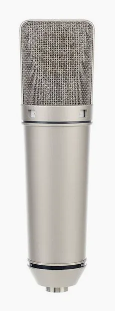 Neumann U87 Ai, XLR-kontakten i botten