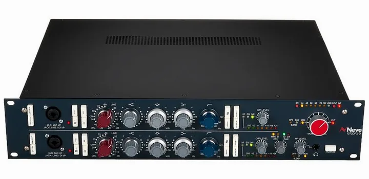 Neve 1073DPX-D, höljet sett från sidan
