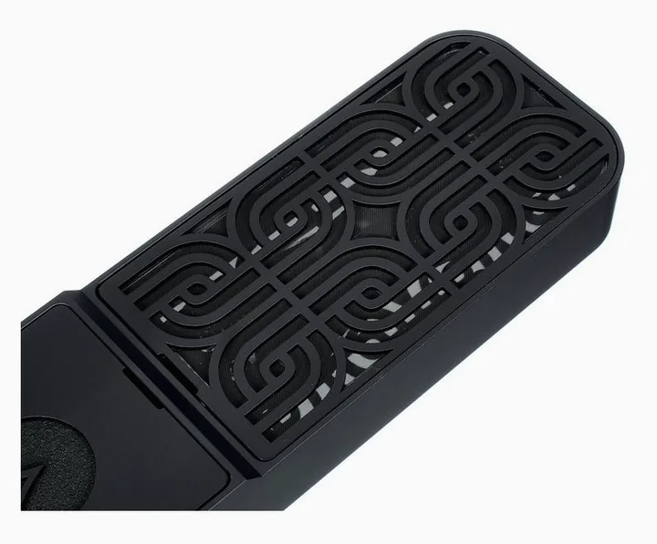 Ohma World Motif Ribbon Black & Black, huset sett från sidan