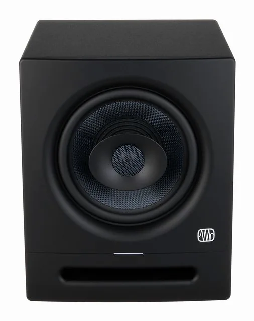 Presonus Eris Pro 8, baksidan med anslutningarna
