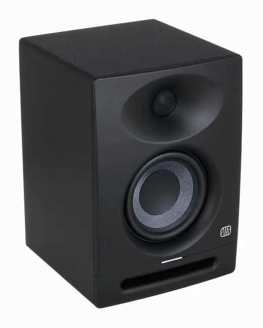 Presonus Eris Studio 4, knapparna på bakpanelen