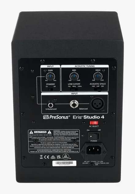 Presonus Eris Studio 4, baksidan med anslutningarna