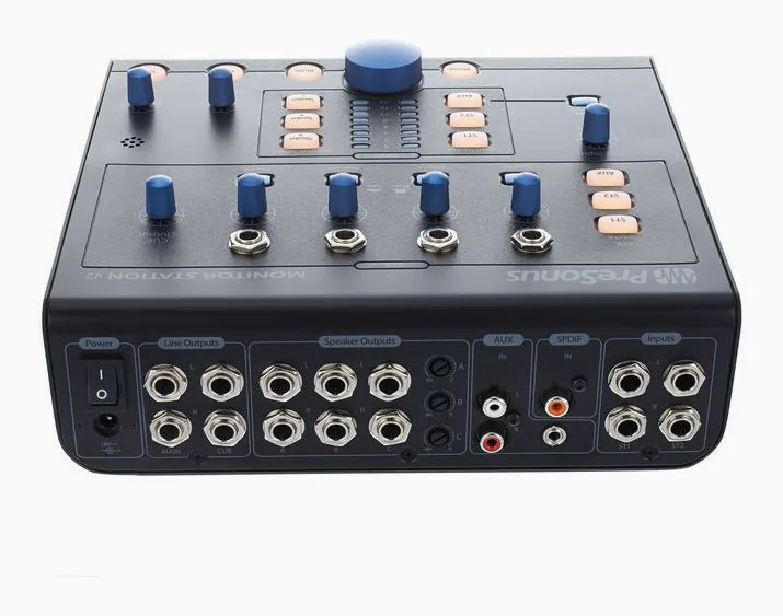 Presonus Monitor Station V2, baksidan med anslutningarna