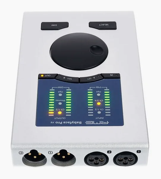 RME Babyface Pro FS, ovansidan av lådan